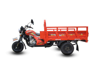 Red 150CC Motorized Cargo Tricycle , Chinese Trike Motorcycle With Light Cargo Box