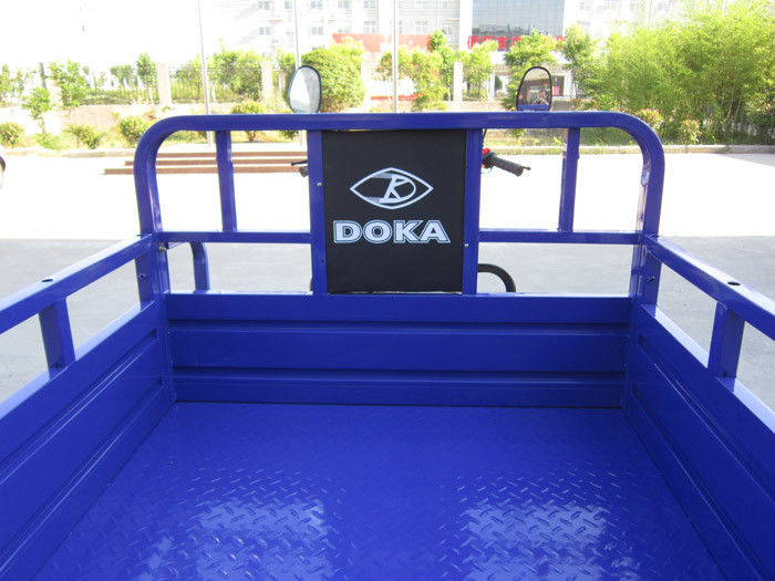 Caja principal redonda grande motorizada del cargo de la luz el 1.8m*1.25m del triciclo del cargo 150CC