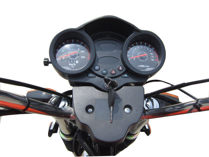 150CC rojo motorizó el triciclo del cargo, motocicleta de Trike del chino con la caja ligera del cargo